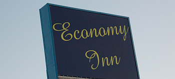 Econony Inn_sign