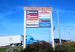 Pine Creek Plaza sign
